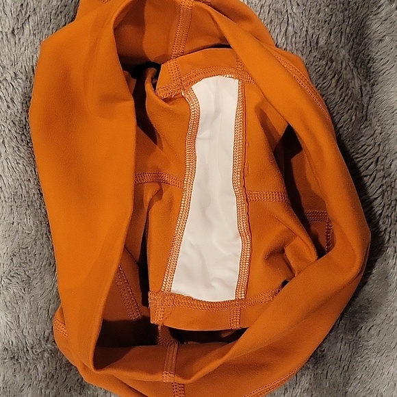 Fleo Rust rewards Apex short - Picture 3 of 3